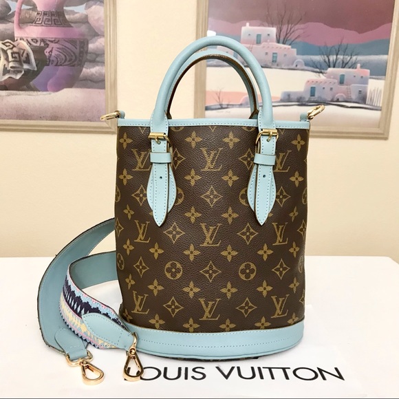 Louis Vuitton Handbags - 🌺💥NEW SAFFIANO LEATHER Louis Vuitton Monogram Bucket PM Shoulder/Handbag 💼